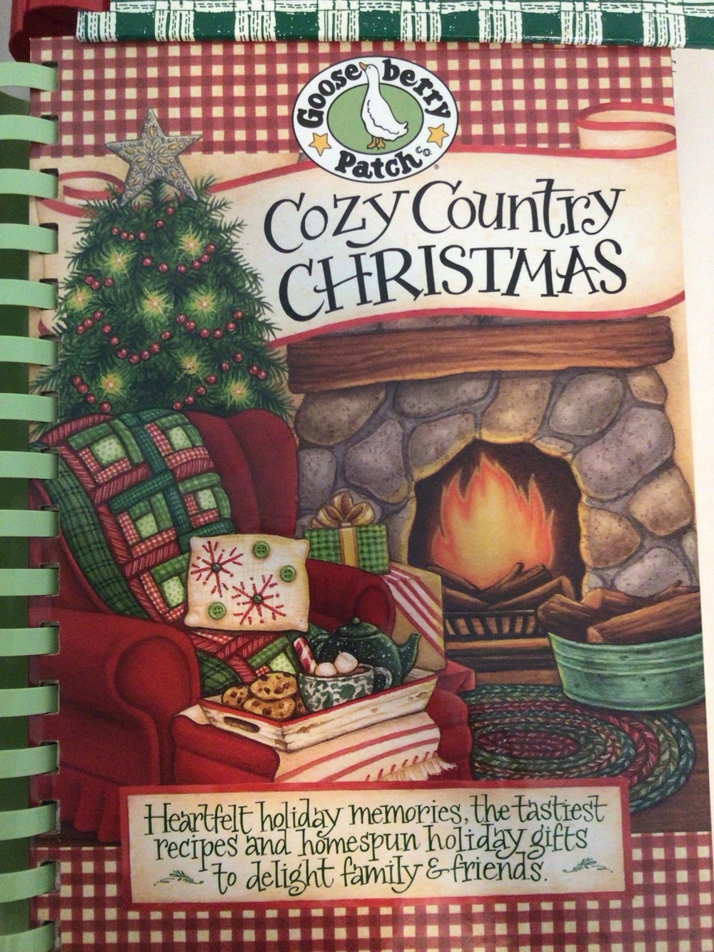 Lot of 5 Gooseberry Patch Christmas Books Merry, Farmhouse, Old-Fashioned, Cozy - Picture 5 of 6